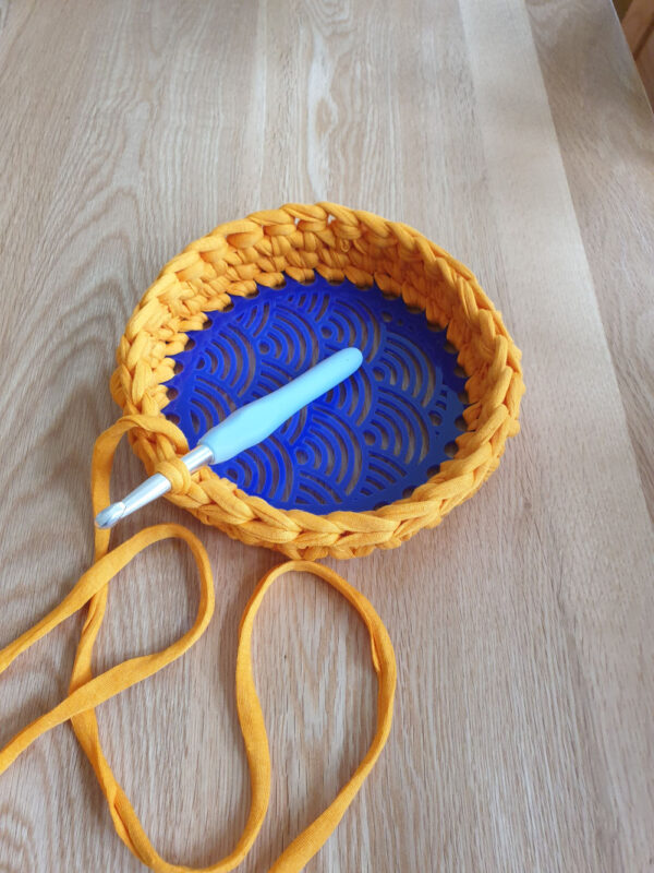 Circular Acrylic Patterned Crochet Base