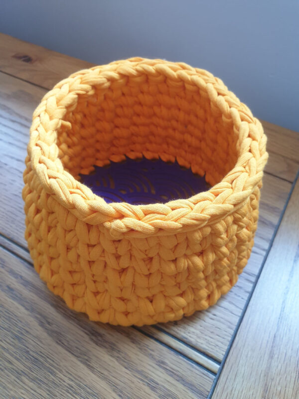 Circular Acrylic Patterned Crochet Base
